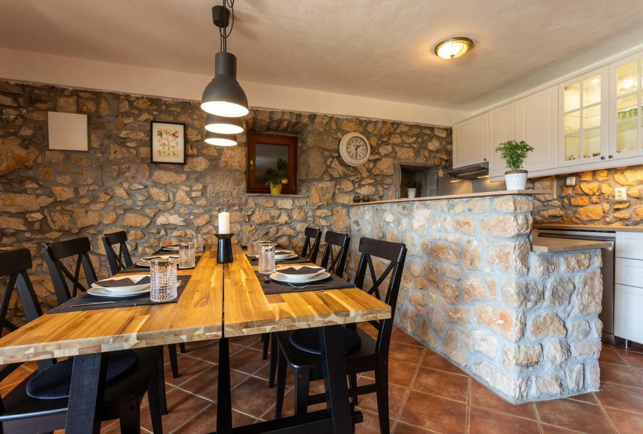Villa Korina Pinezići Buitenkant foto